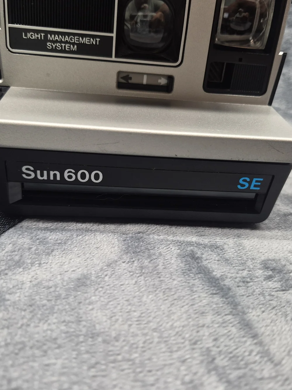 Vintage Polaroid Sun 600 LMS Instant Film Camera With Strap Brocken  Untested